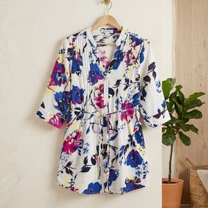 MAGAZINE- Vintage 90s Floral Button Down  Collarless Blouse